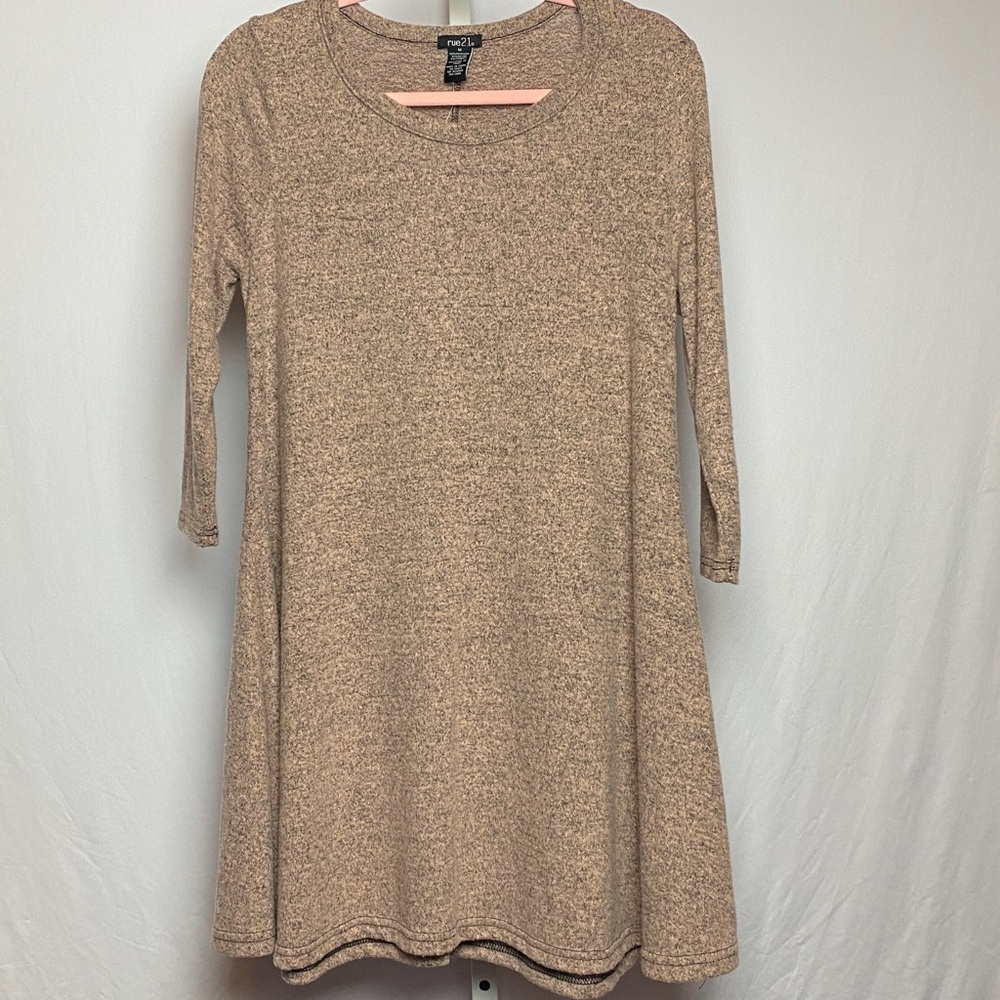 NWT Rue 21 Womenʻs Cozy Knit Swing Mauve Sweater Dress Medium